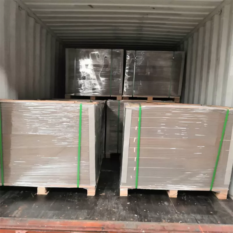 Tablero de partículas gris